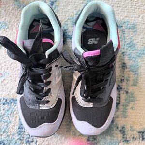 New Balance Kids' Black and Pink Sneakers